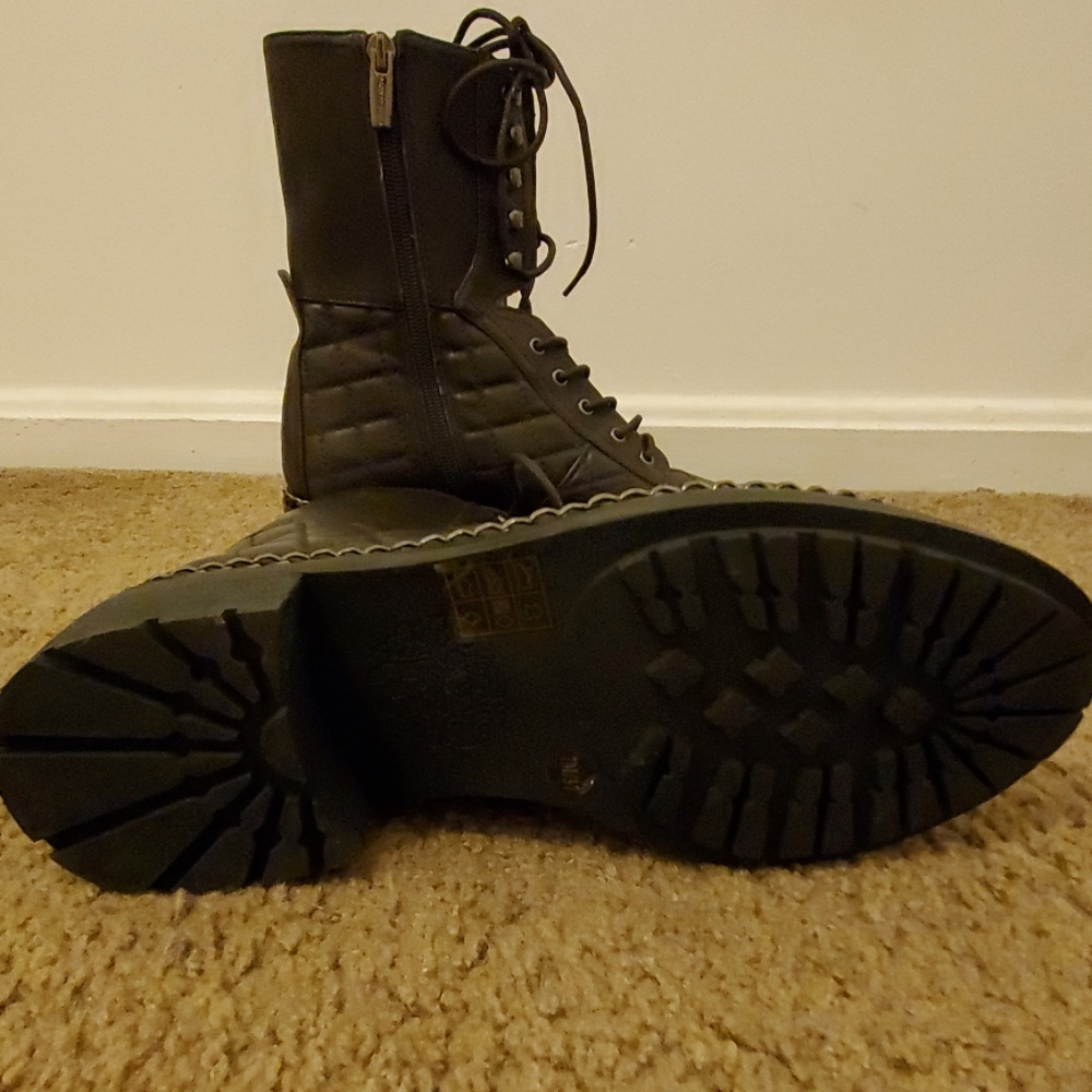 Boots - Picture 2 of 4